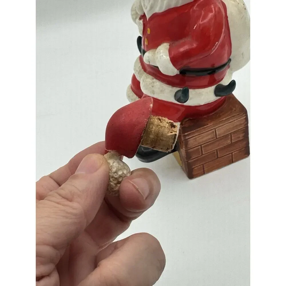 Vintage Japan Ceramic Santa Claus Decanter Xmas Cheers Chimney Cork Stopper